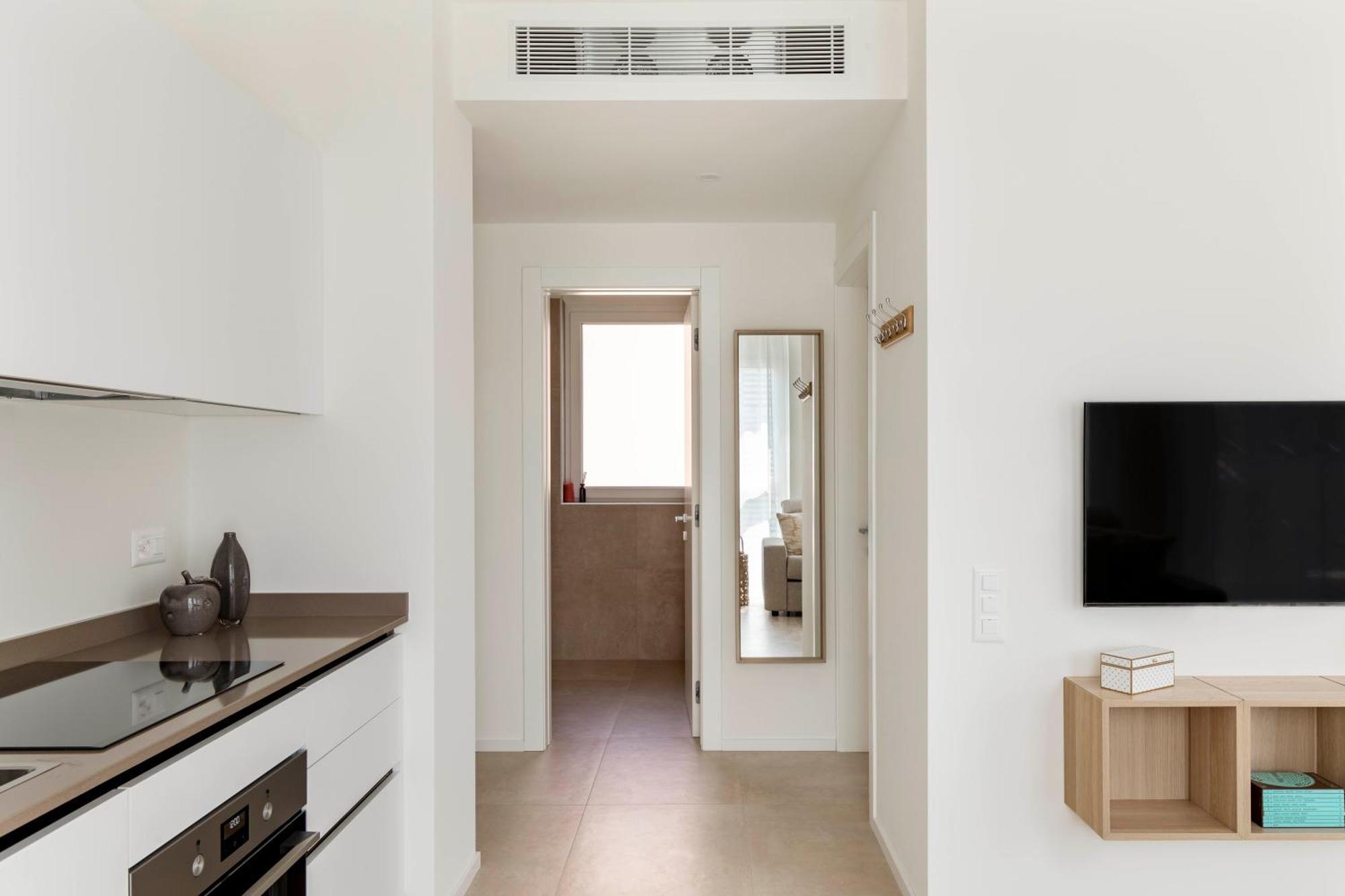 Regalia - Free Parking Apartment