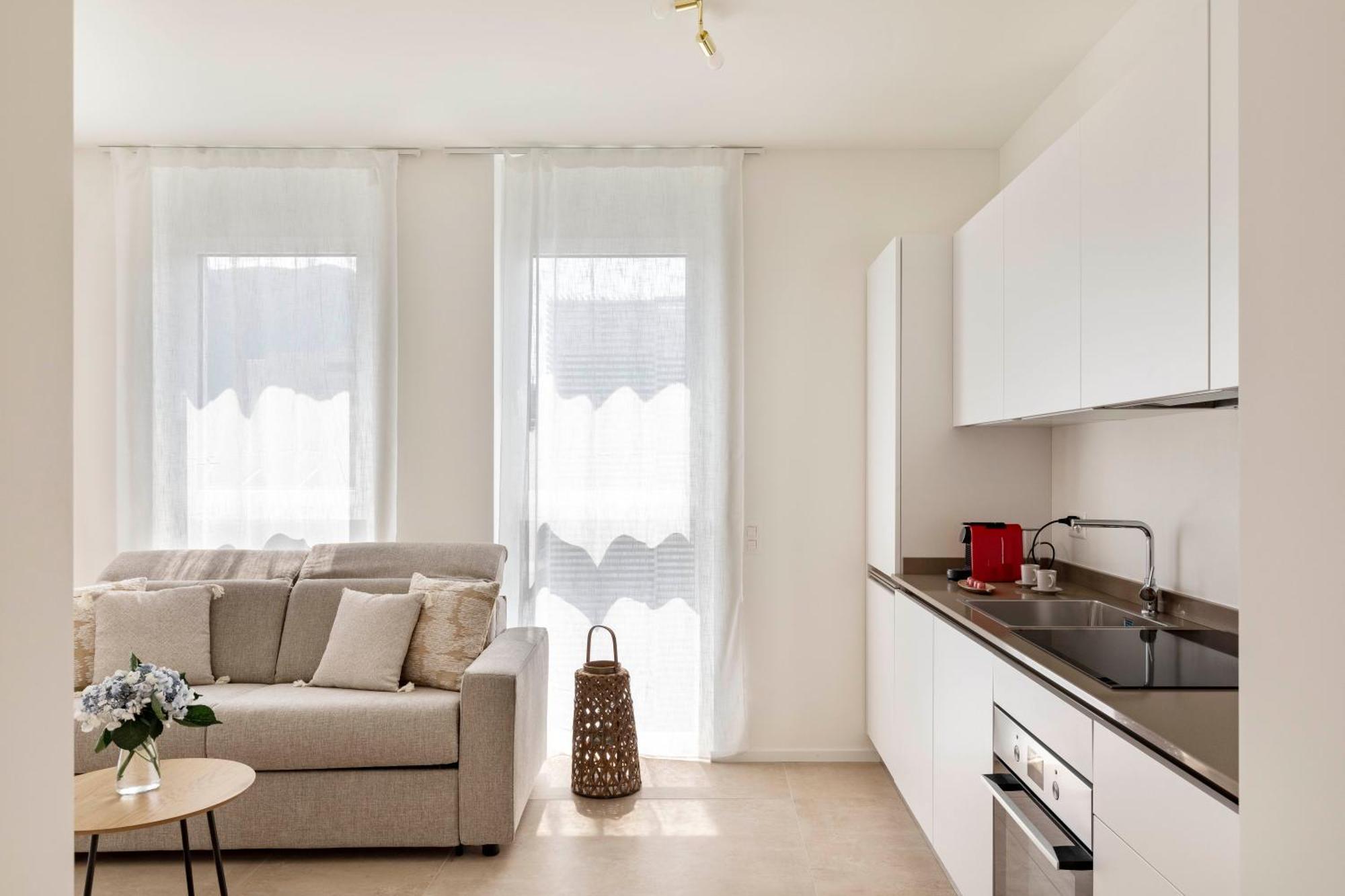 Regalia - Free Parking Apartment
